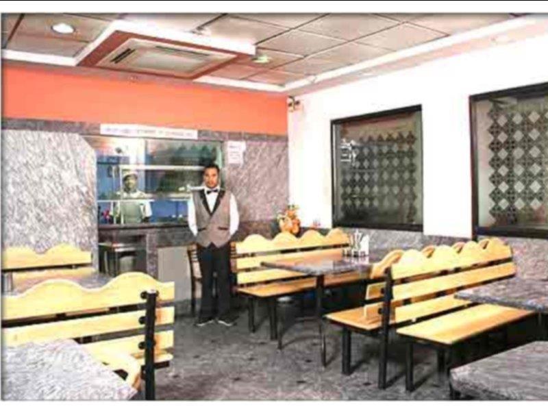 Hotel Southern Дели Экстерьер фото